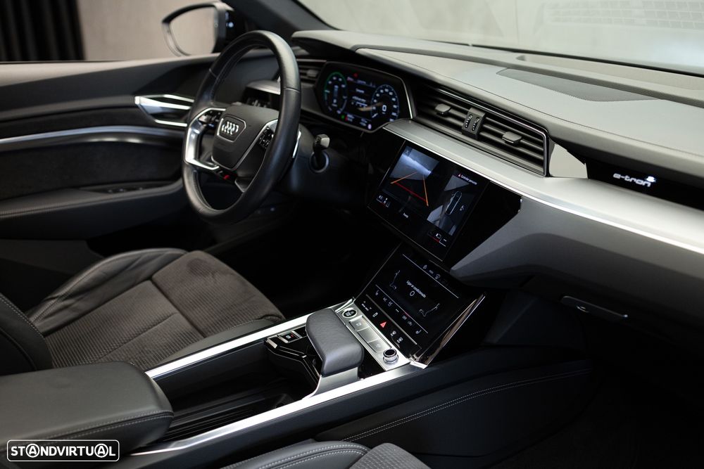 Audi e-tron Sportback 55 quattro S line - 26