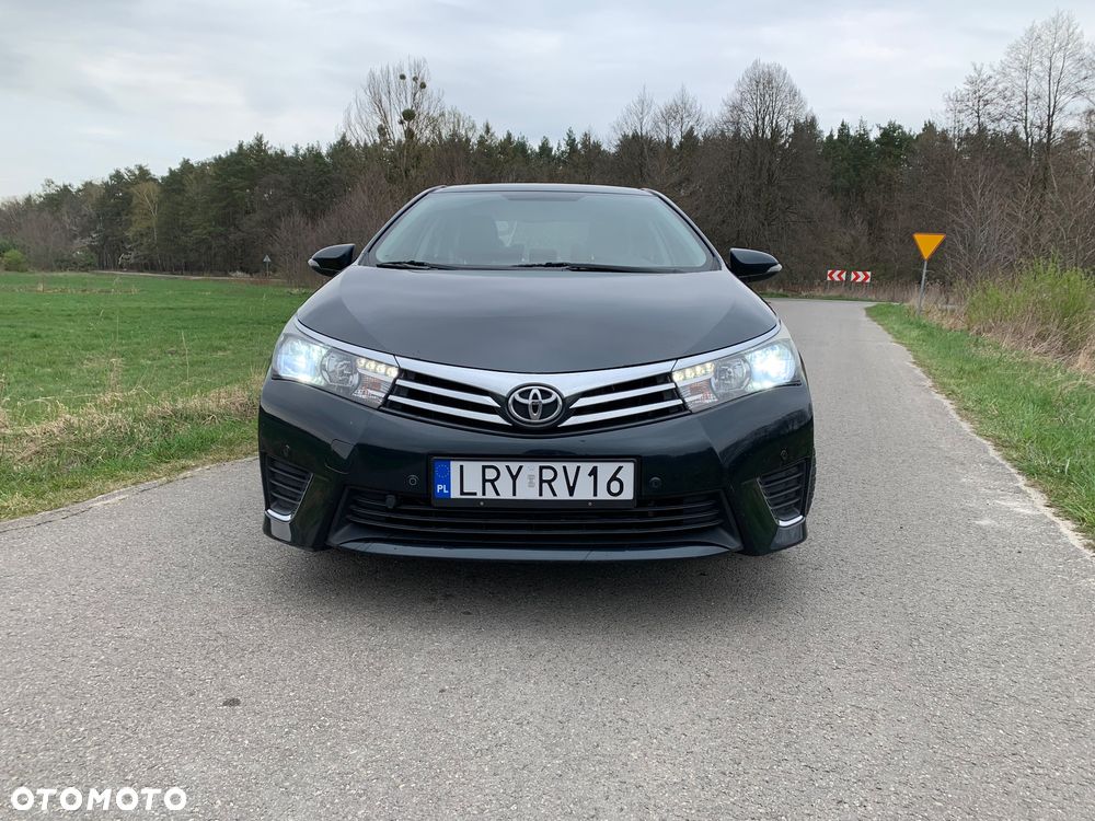 Toyota Corolla 1.6 Premium + - 3