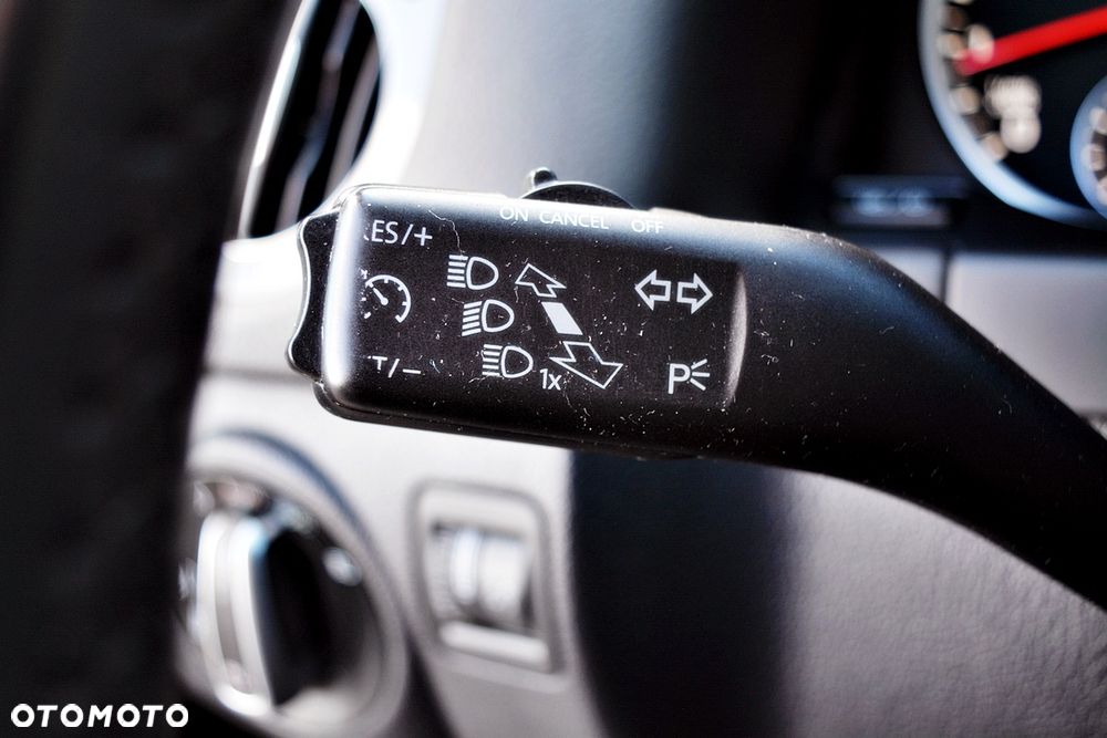 Volkswagen Tiguan 2.0 TSI 4Motion DSG Sport & Style - 25