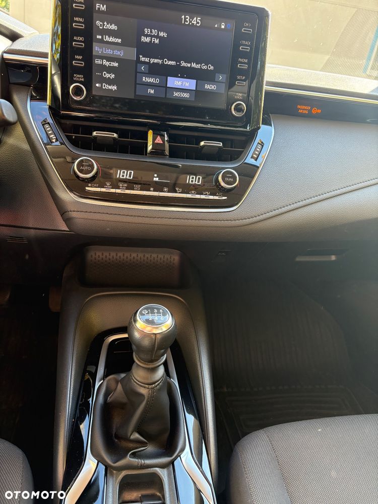 Toyota Corolla - 12