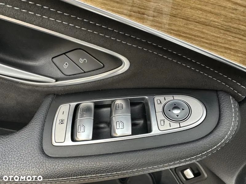 Mercedes-Benz Klasa C 220 (BlueTEC) d 7G-TRONIC AMG Line - 17