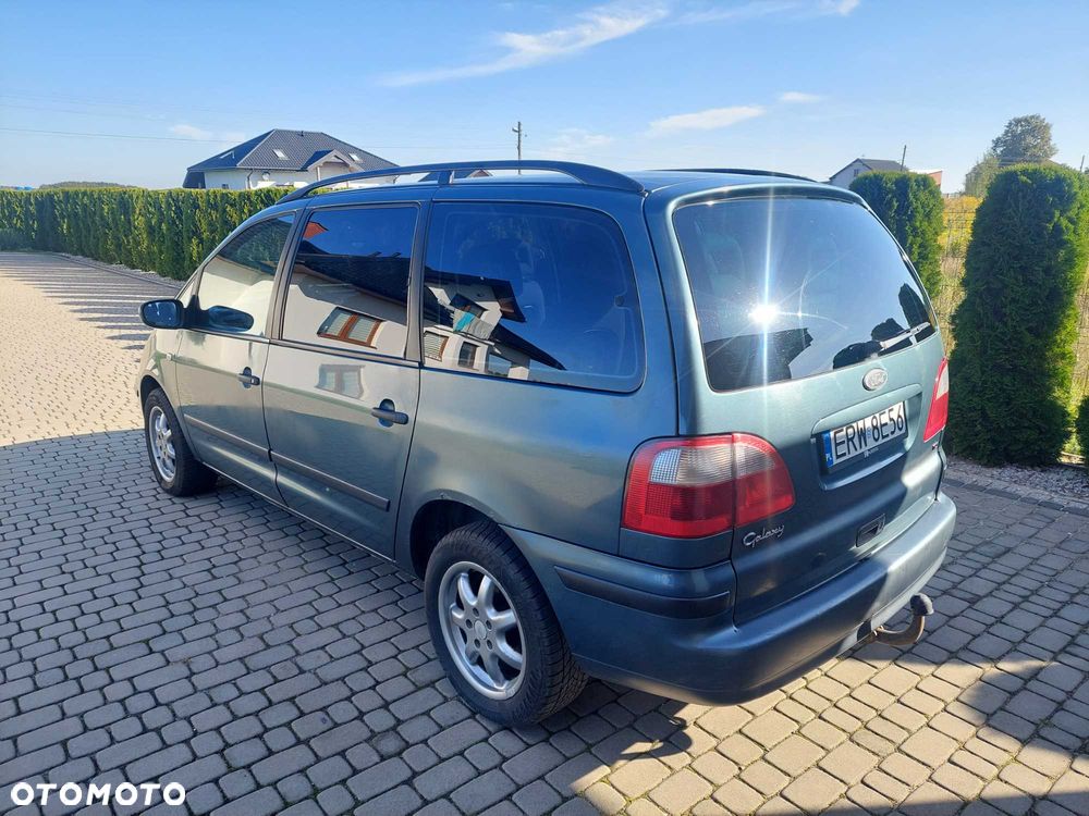 Ford Galaxy - 1
