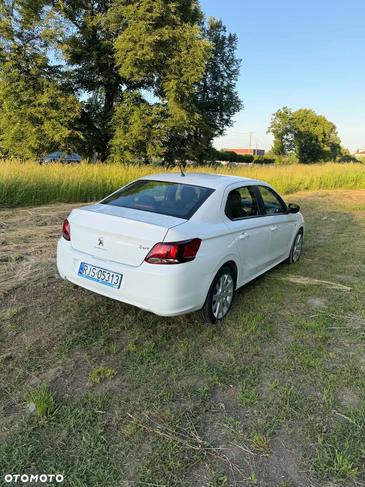 Peugeot 301 1.6 BlueHDi Active - 2