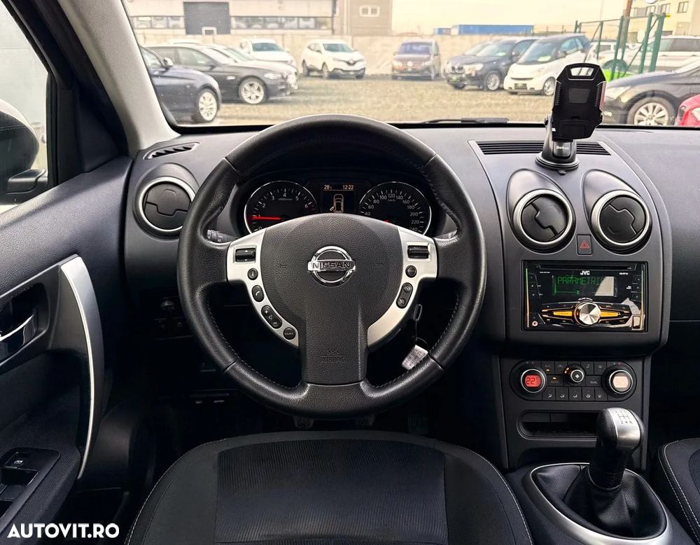 Nissan Qashqai 1.6 Visia - 6