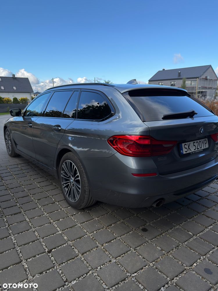 BMW Seria 5 520d xDrive Sport Line sport - 4