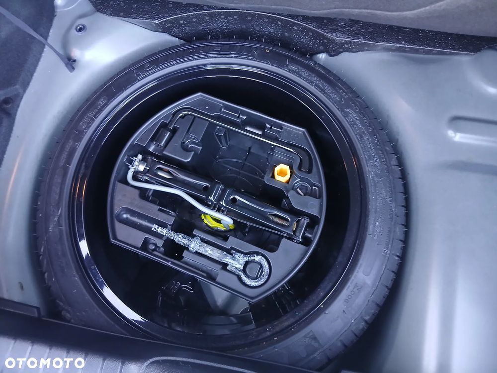 Peugeot 208 1.6 THP GTi - 14