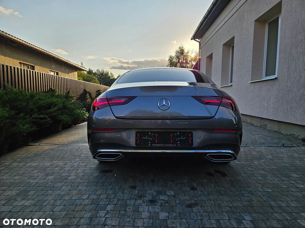 Mercedes-Benz CLA 180 AMG Line 7G-DCT - 5