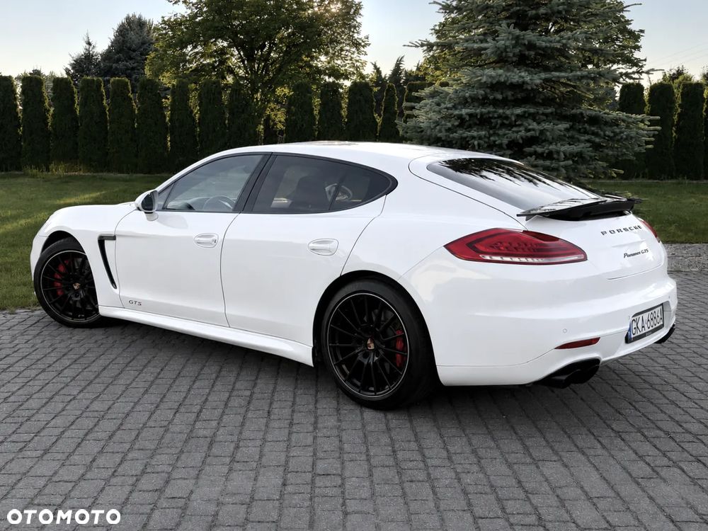 Porsche Panamera GTS - 9