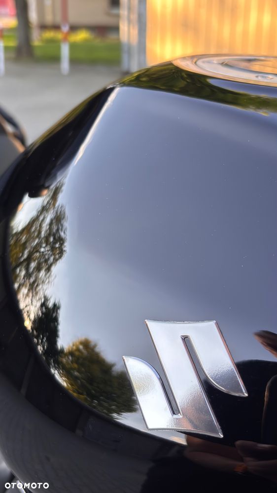 Suzuki GSX - 23