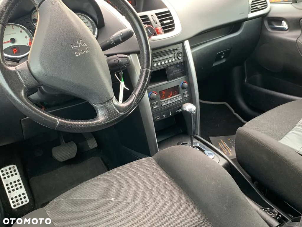 Peugeot 207 120 Automatik Premium - 8
