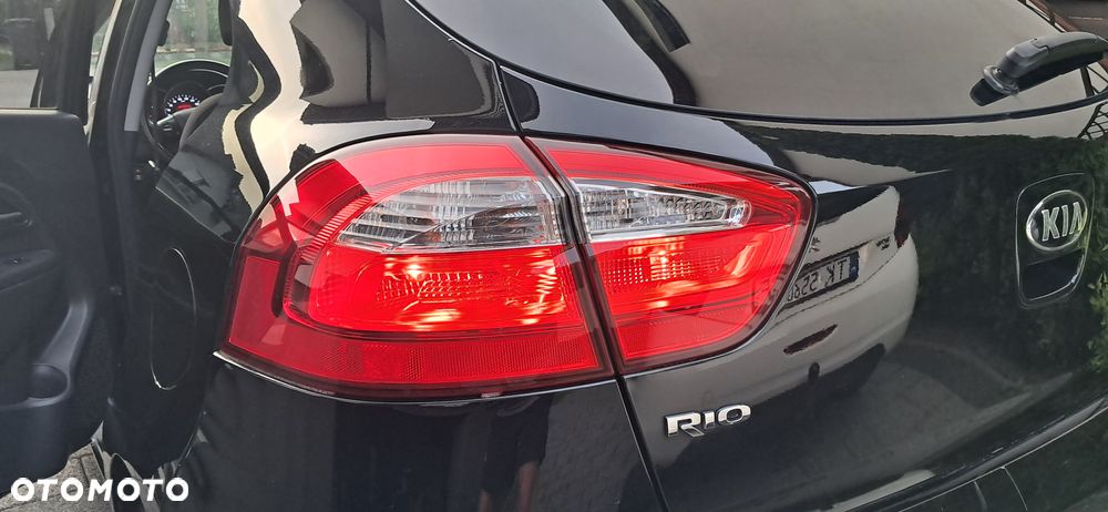 Kia Rio 1.2 Dream Team Edition - 39