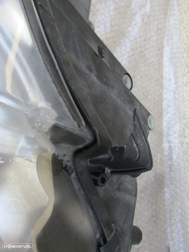 Farol VW TOURAN ano 2008 (ver descrição) - 2
