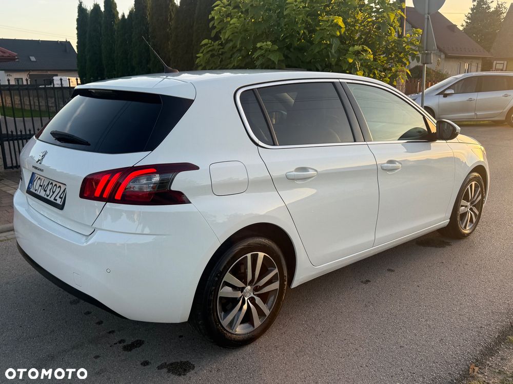 Peugeot 308 1.2 PureTech Allure S&S - 13