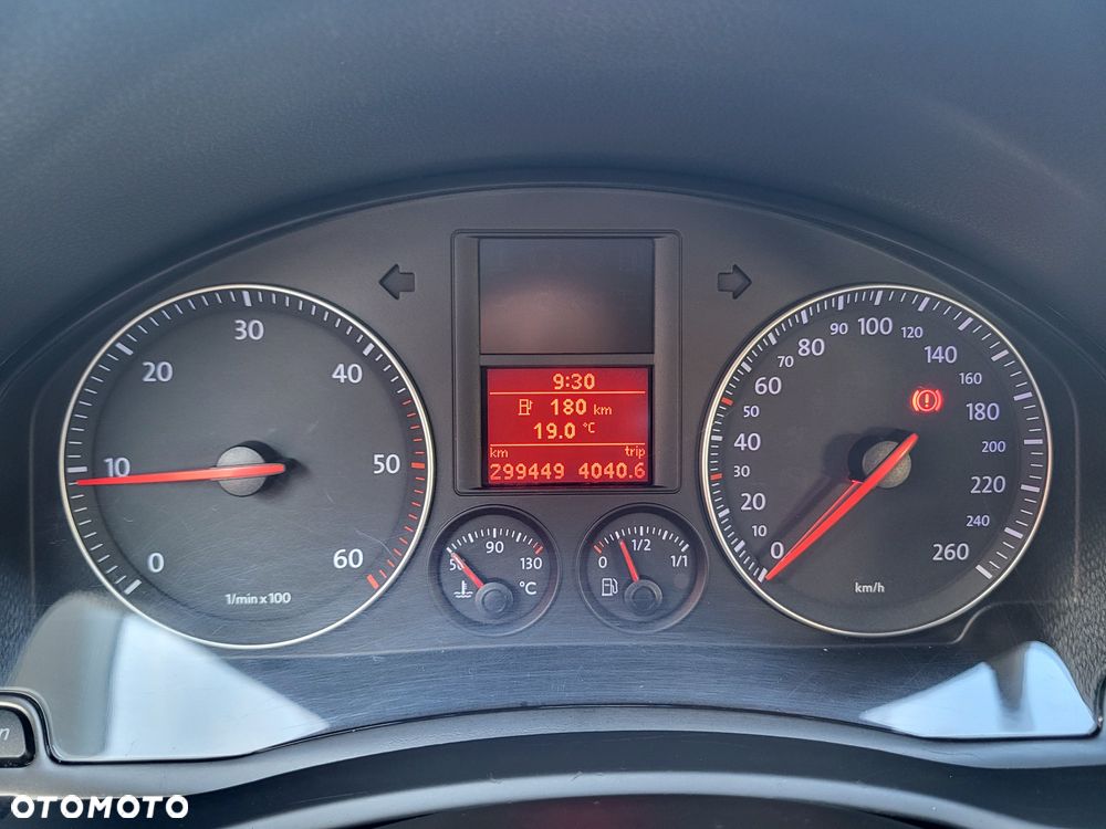 Volkswagen Jetta - 8