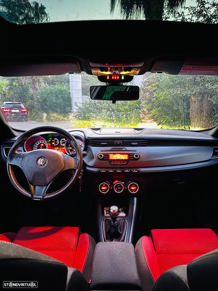 Alfa Romeo Giulietta 1.6 JTDm Sprint Speciale J18 - 28