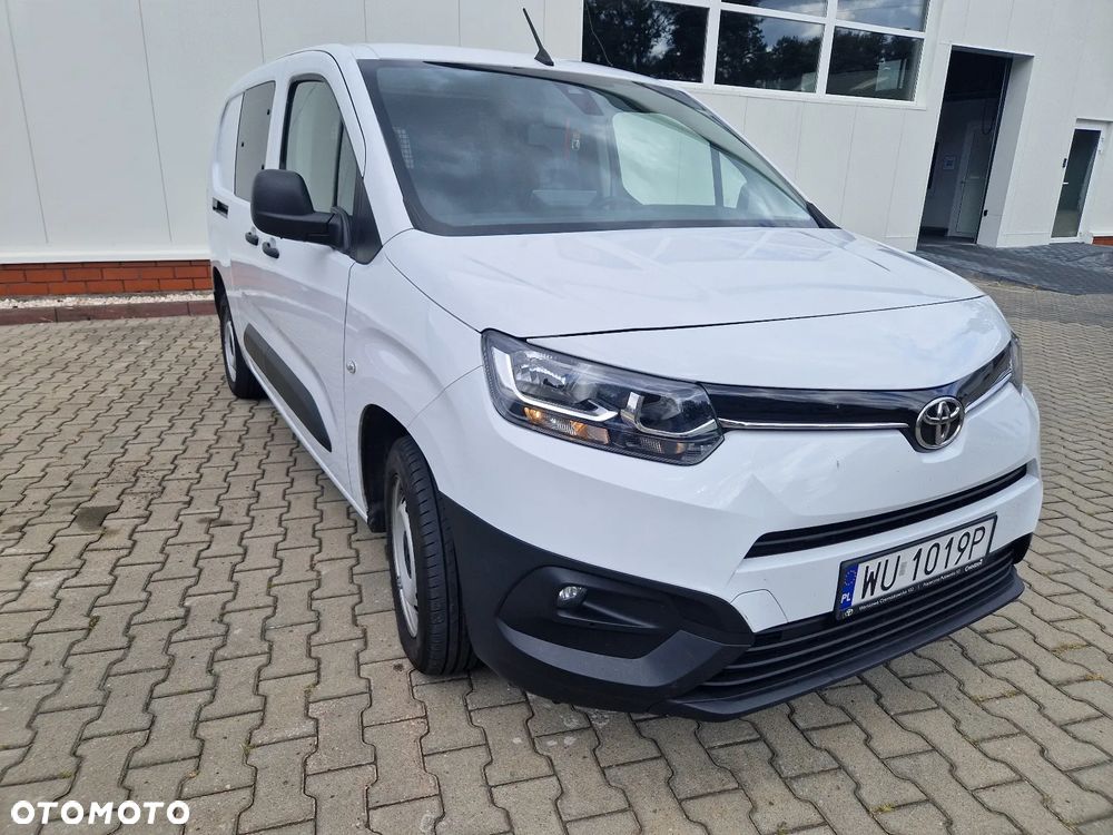 Toyota ProAce Kombi 1.5 D-4D Medium 2,6t - 2