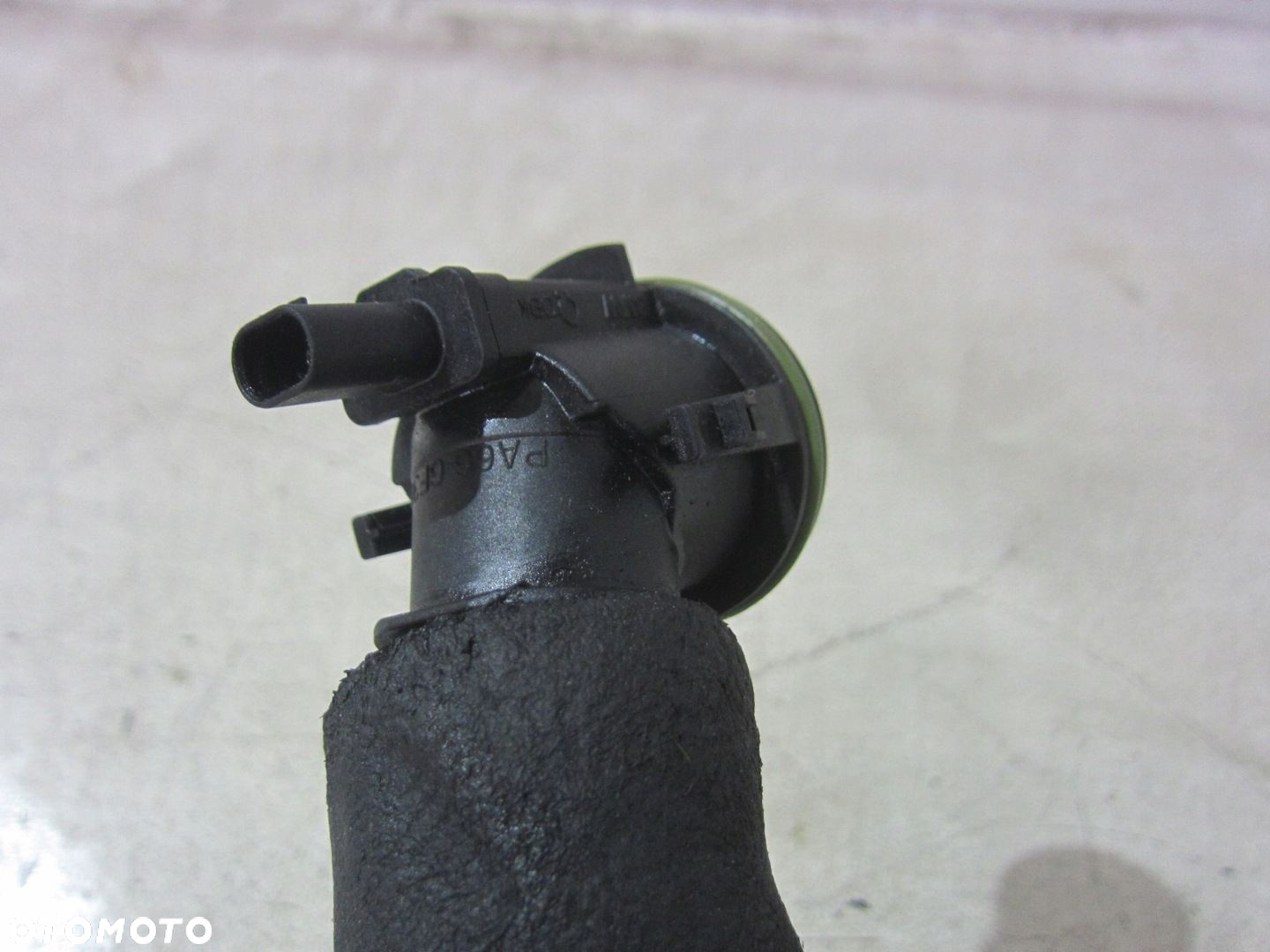 BMW F10 N20 F30 WĄŻ PRZEWÓD ODPOWIETRZAJĄCY RURA ODMY 11127588417 7588417 - 2