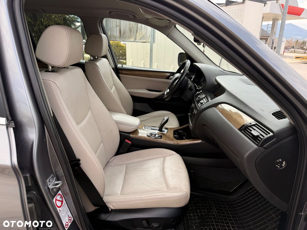 BMW X3 xDrive20d - 8