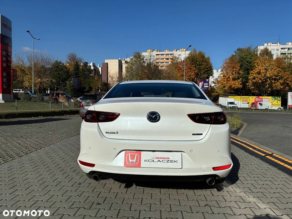 Mazda 3 - 10