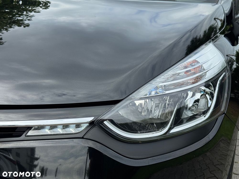 Renault Clio 1.2 16V 75 Limited - 10