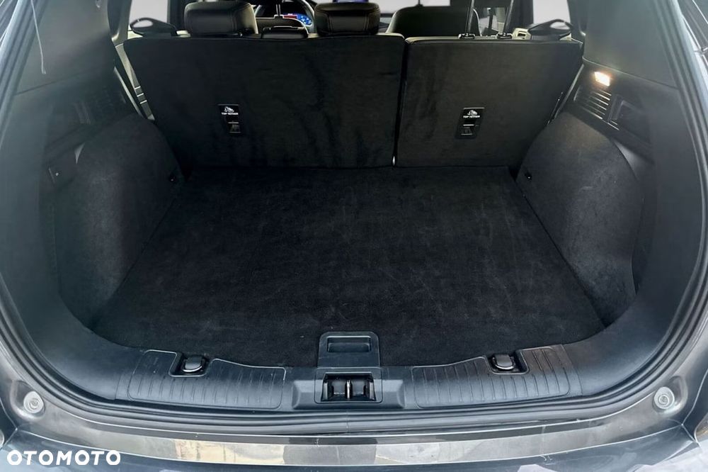 Ford Kuga 2.5 Duratec PHEV ST-LINE - 19