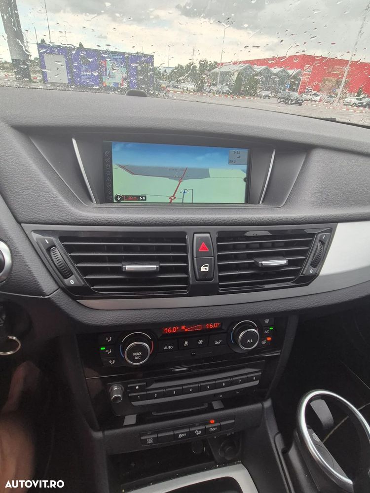 BMW X1 - 10