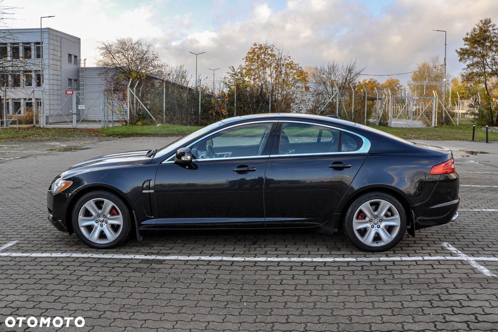Jaguar XF 2.7 V6 D Luxury - 2