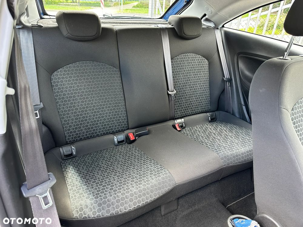 Opel Corsa 1.4 Enjoy - 9