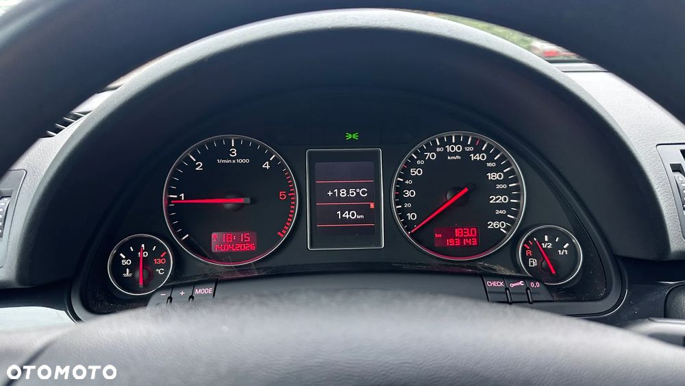 Audi A4 Avant 1.9 TDI Quattro - 25