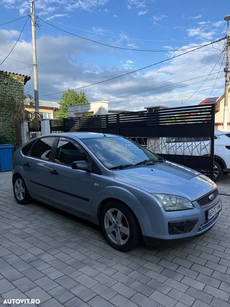 Ford Focus 1.8 TDCi Ambiente - 4