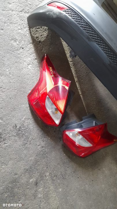 Ford Focus Mk3 lampa lewy tył prawy tył - 2