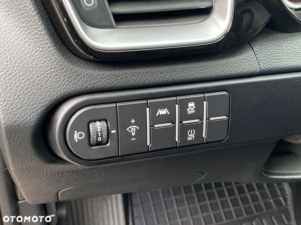 Kia XCeed - 19