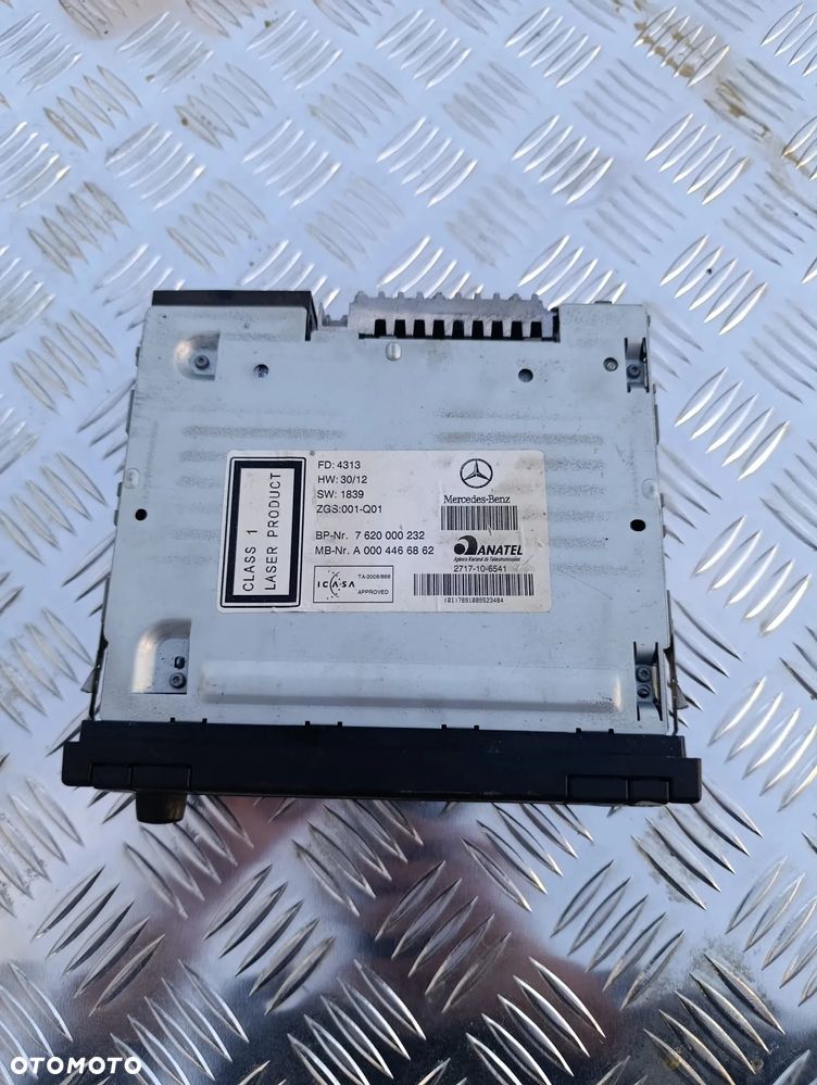 RADIO Mercedes Atego A0004466862 7620000232 - 2