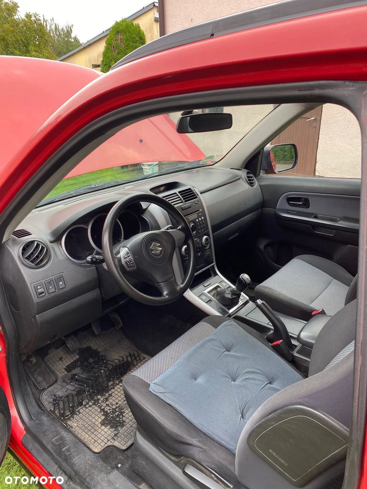 Suzuki Grand Vitara 1.6 - 14