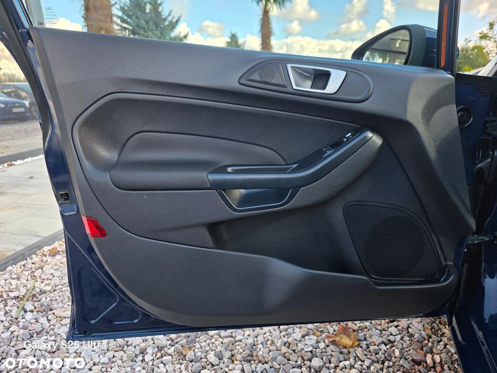 Ford Fiesta - 27