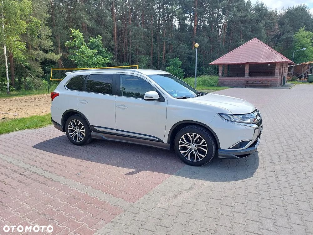Mitsubishi Outlander 2.2 DID Intense + 4WD - 4