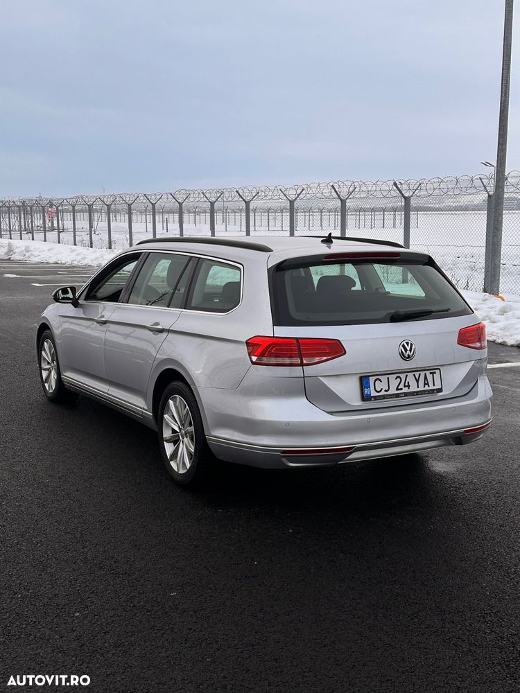Volkswagen Passat 2.0 TDI DSG (BlueMotion Technology) Comfortline - 9