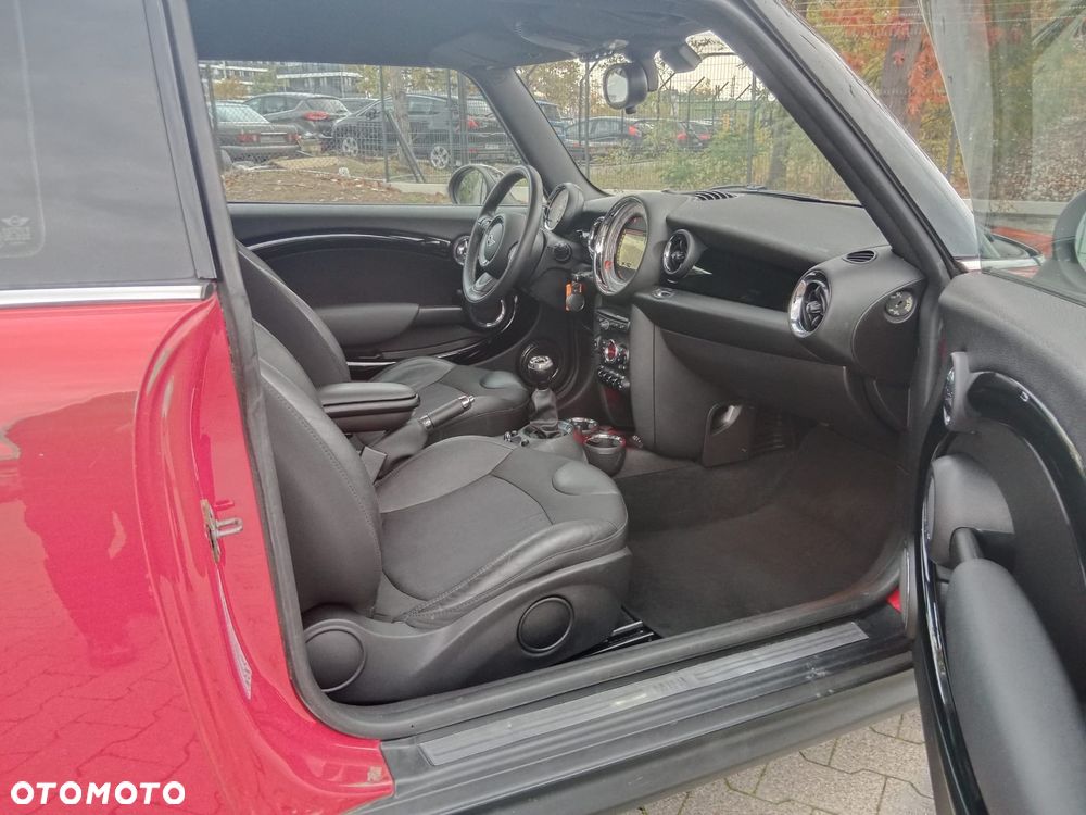 MINI ONE Brick Lane - 13