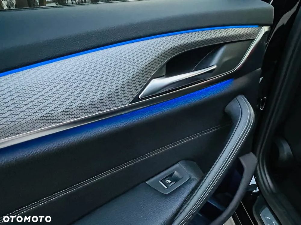 BMW Seria 5 520d xDrive M Sport sport - 12