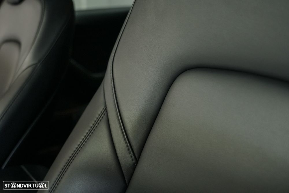 Tesla Model 3 Long Range Tração Traseira - 16