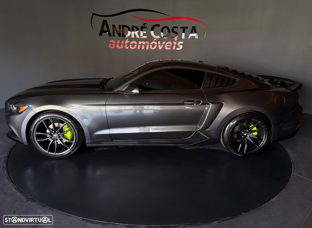 Ford Mustang 2.3i EcoBoost Aut. - 3