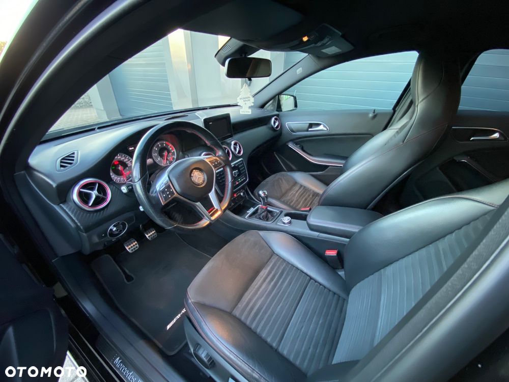 Mercedes-Benz Klasa A 180 (BlueEFFICIENCY) - 28