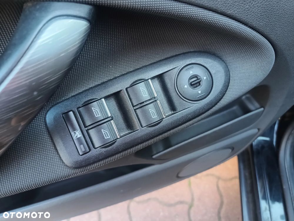 Ford C-MAX - 19