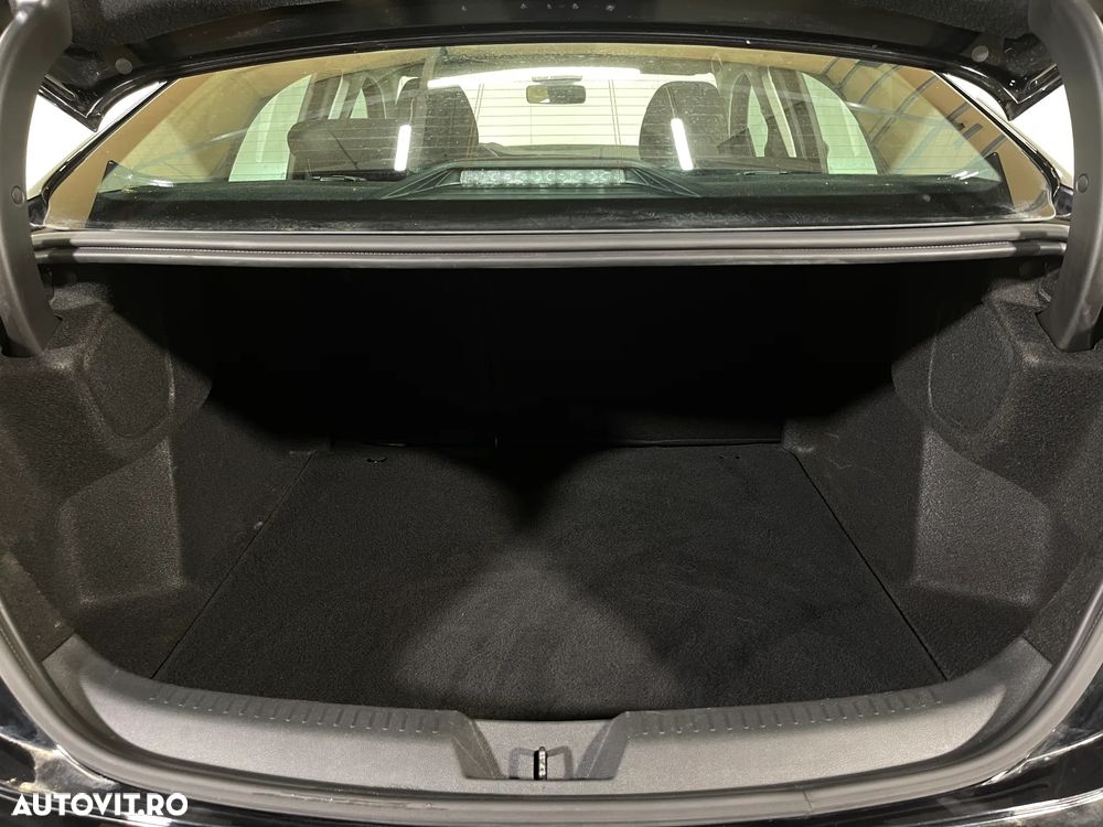 Renault Megane TCe 140 GPF Equilibre - 13