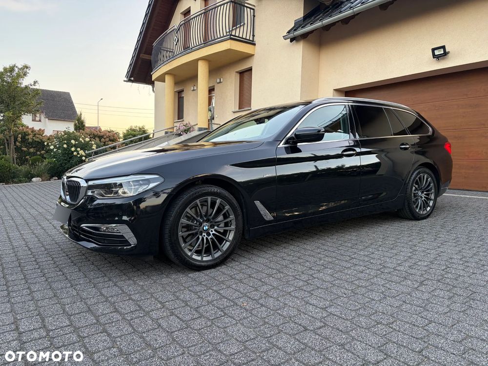 BMW Seria 5 520d xDrive Luxury Line - 2