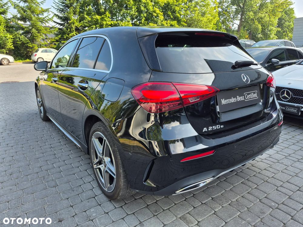 Mercedes-Benz Klasa A 250 e PHEV AMG Line 8G-DCT - 10