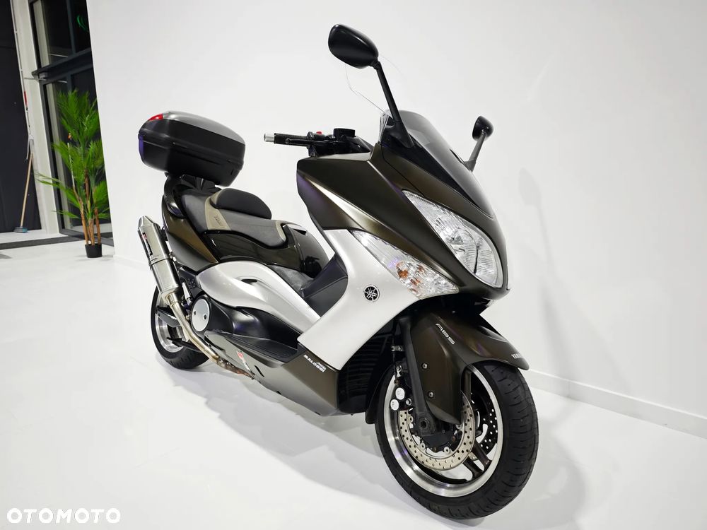 Yamaha Tmax - 2