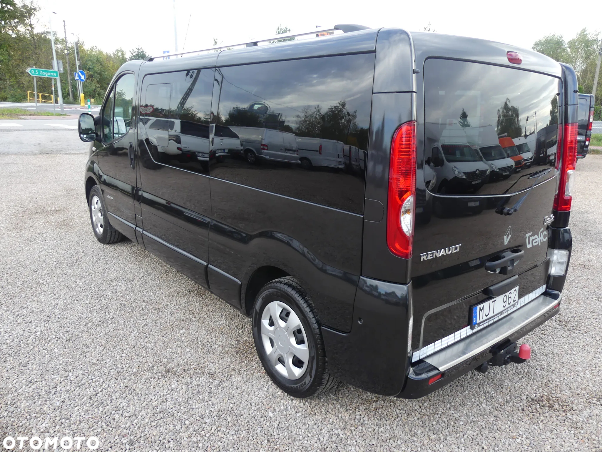 Renault Trafic 2.0 dCi 115 FAP Grand Passenger Black Edition - 35