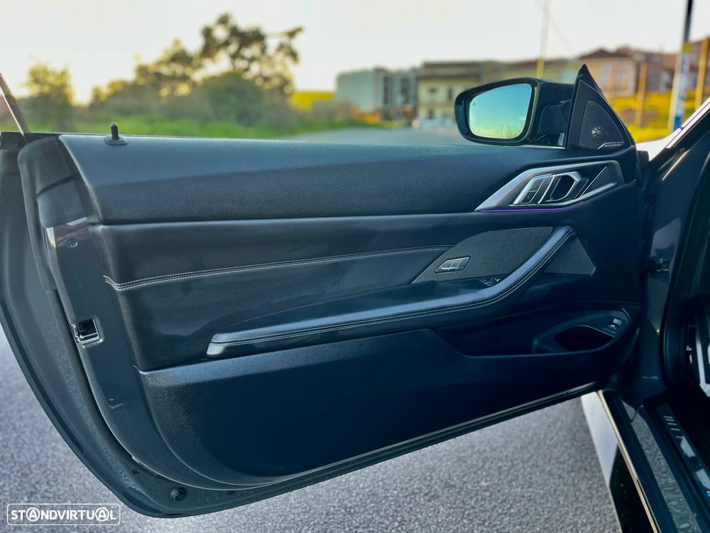 BMW M4 Competition M xDrive - 21