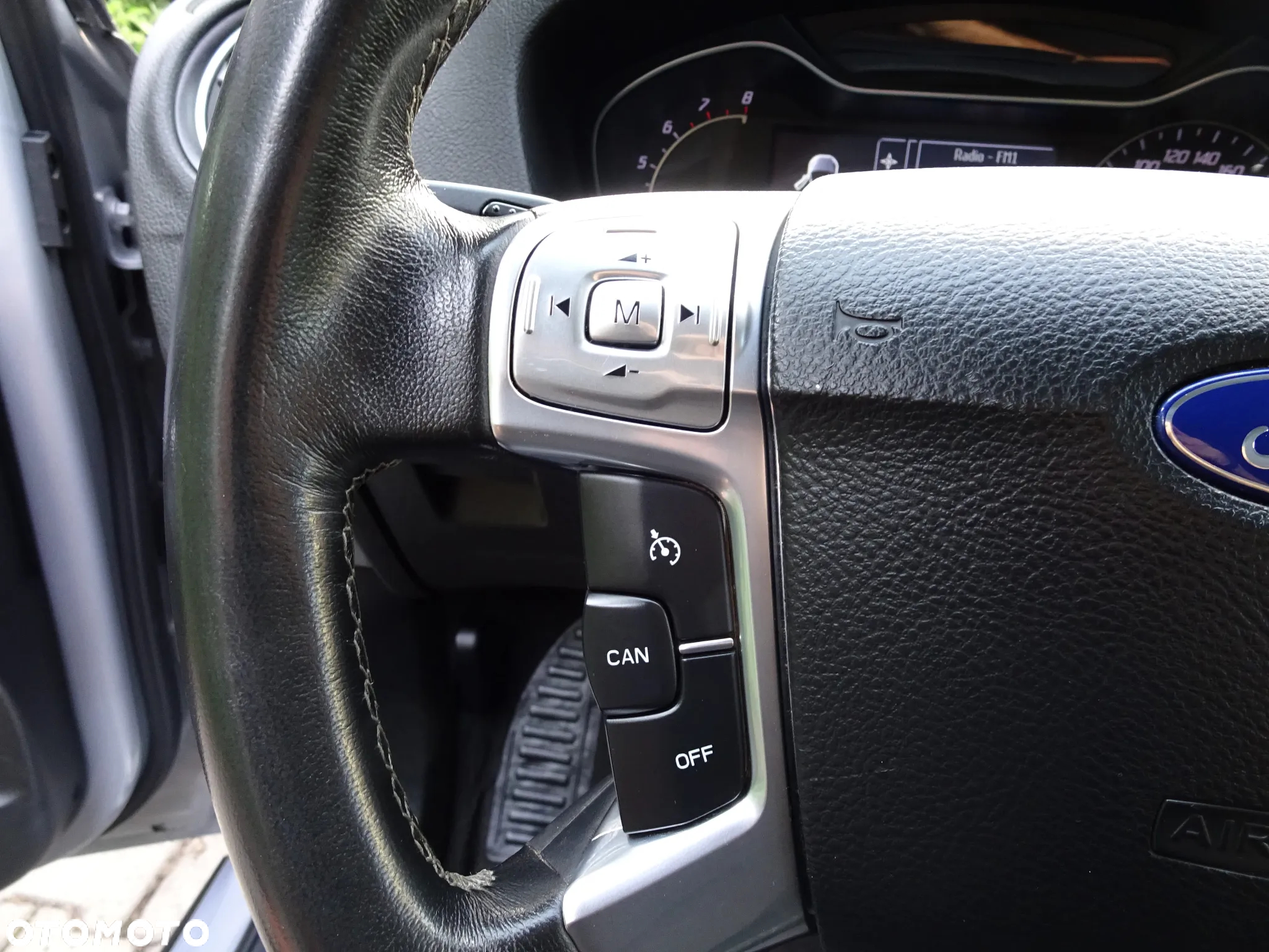 Ford Mondeo 2.0 Titanium LXS - 24
